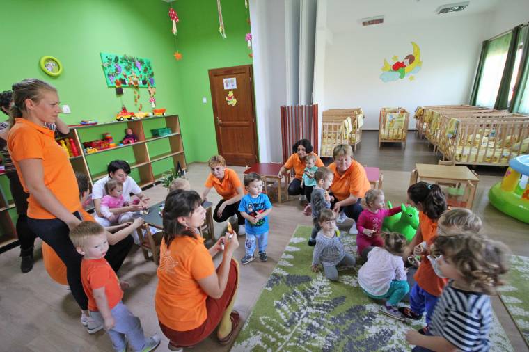 Küzdelem a bölcsődékben: kétszer több helyre lenne szükség