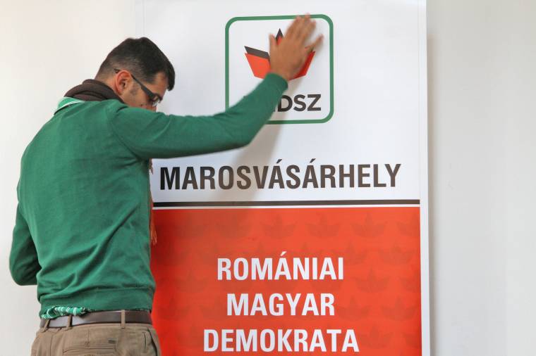 Peti András lemondott frakcióelnöki tisztségéről Soós Zoltán javára
