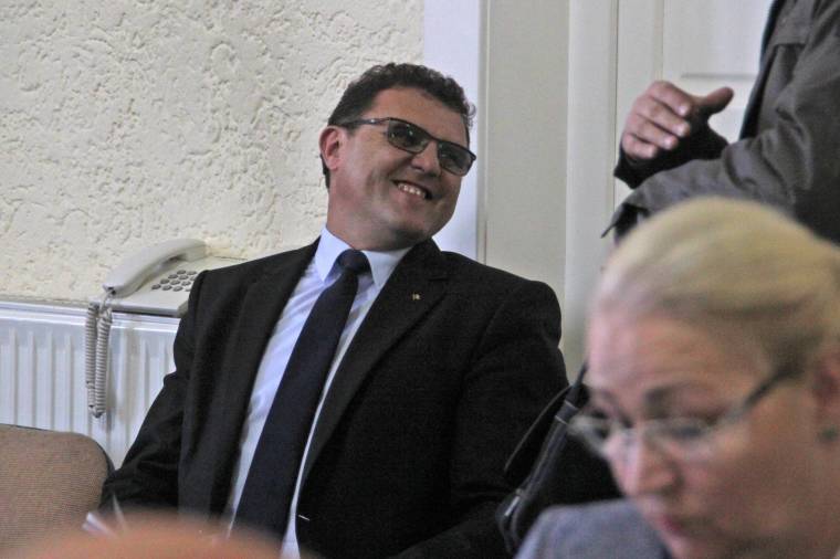 Ismét Bretfelean lemondását követeli a vásárhelyi RMDSZ