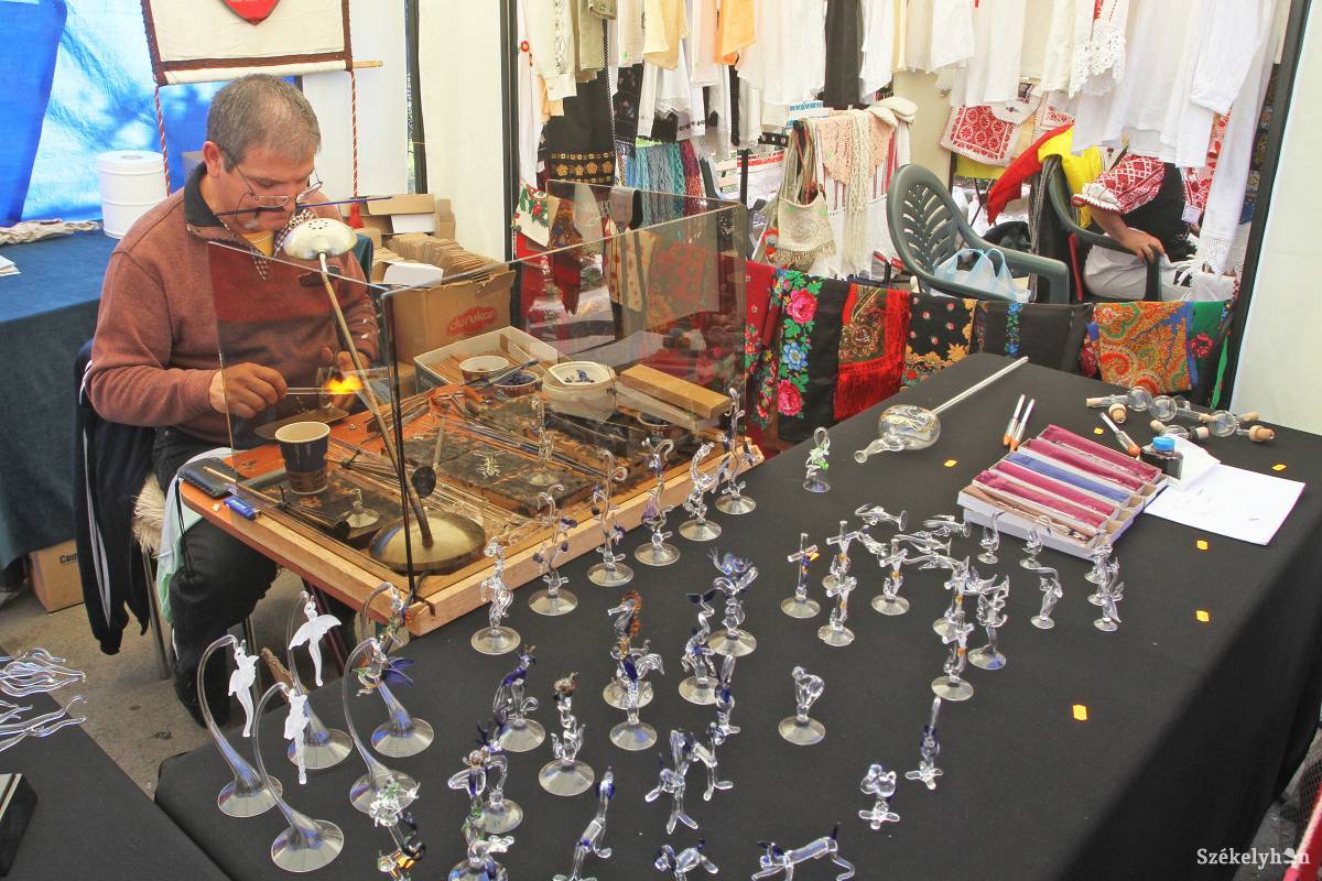 &bullet;  Fotó: Boda L. Gergely