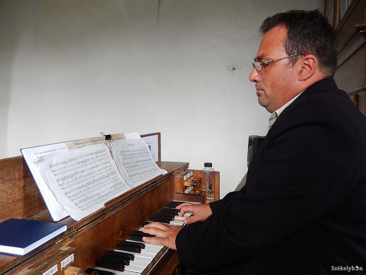 •  Fotó: Gligor Róbert László