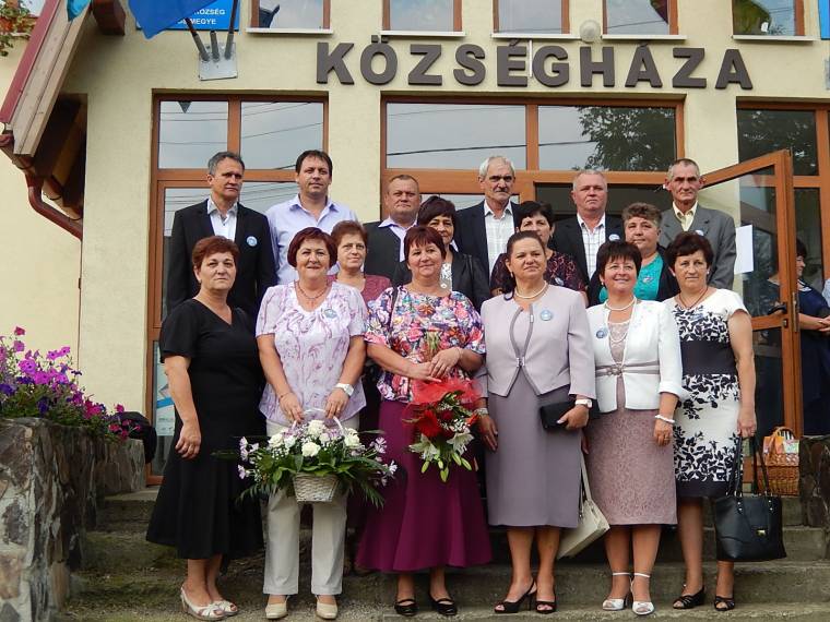 Ötvenévesek találkoztak Csíkfalván
