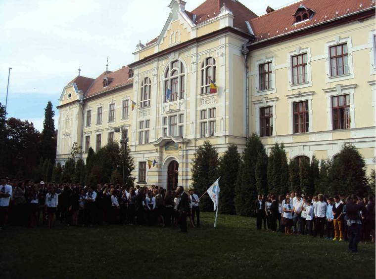 Megnyitotta kapuit a II. Rákóczi Ferenc Római Katolikus Gimnázium