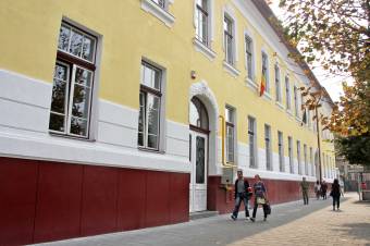 Tiltakoznak a román iskolaigazgató kinevezése ellen