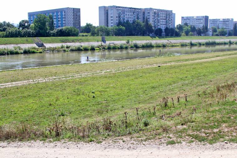 Kedden szavazhatnak az új, tiltakozást kiváltó Maros-híd ügyében