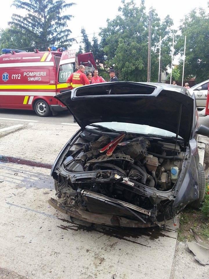 Betonkorlátnak hajtott