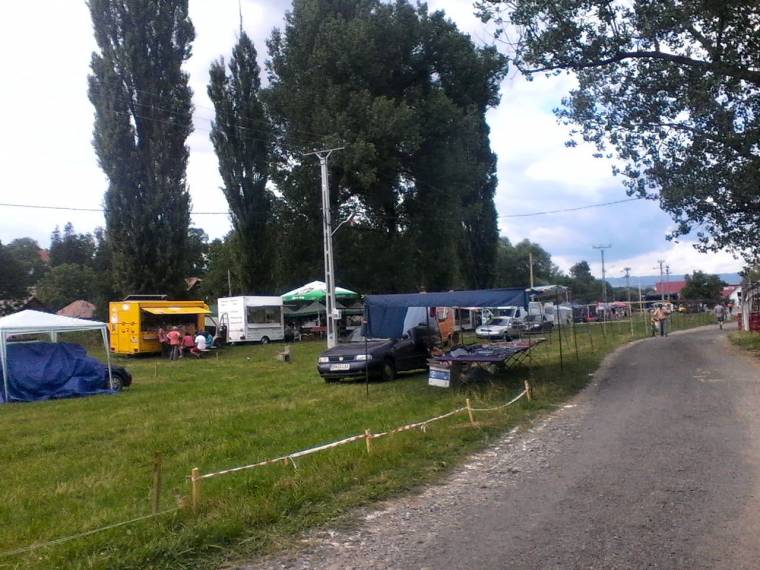 Falunapok és cseresznyevásár Marosvécsen