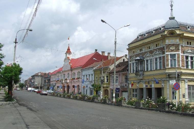 Lezárták a főteret, ünnepel Szászrégen