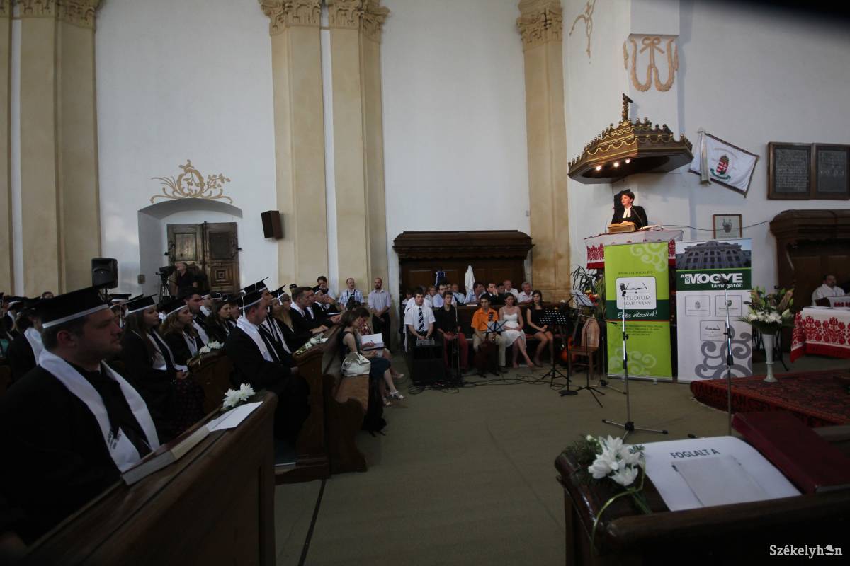 &bullet;  Fotó: Boda L. Gergely