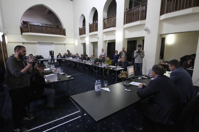 Bojkottmentes tanácsülés, dohánymentes városnapok