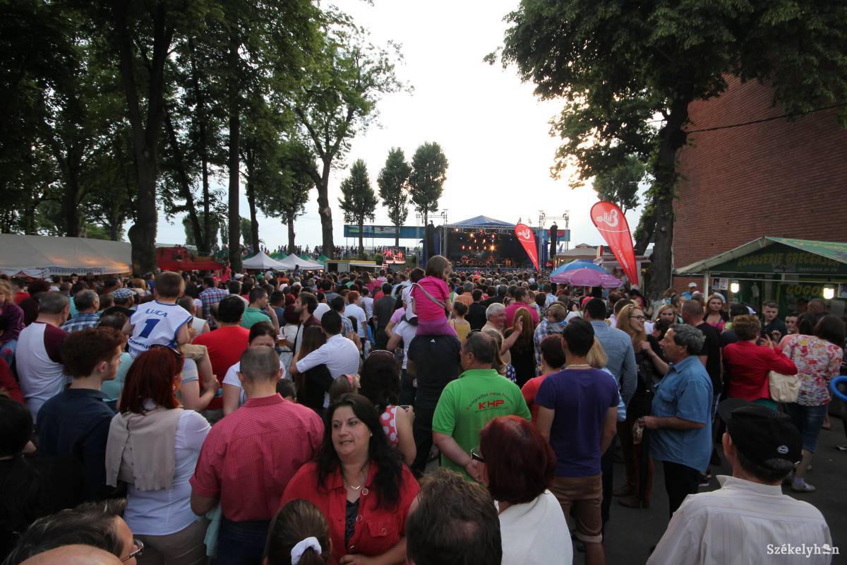 &bullet;  Fotó: Boda L. Gergely