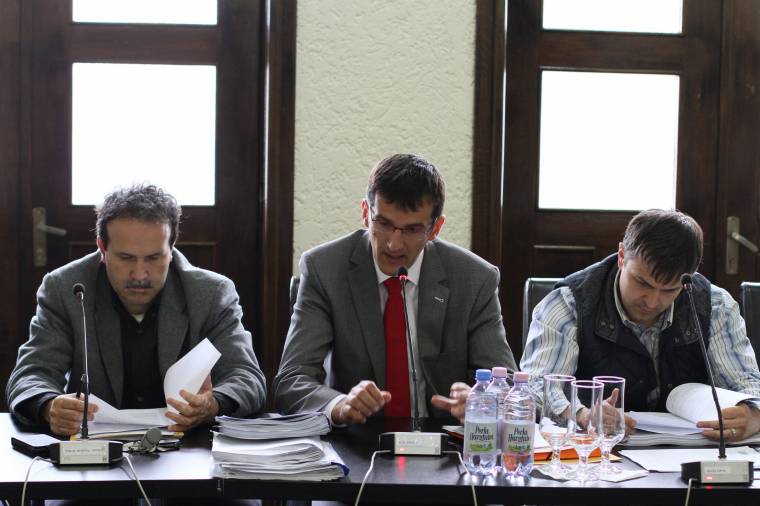 Peti: Bretfelean fenyegetése erkölcstelen volt