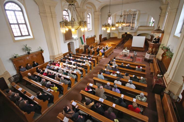 Ötödik születésnapját ünnepelte az idősek szabadidős klubja