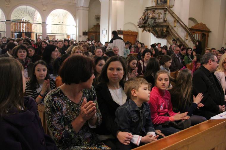 Szavaltak, énekeltek, rajzoltak a kreativitásvetélkedőn
