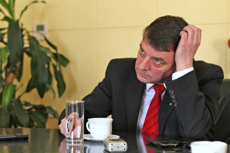 Prefektus: ha zűr van, Izsák Balázs a felelős