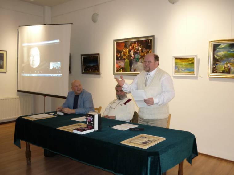Kényszerszünet után jelentkezett Molnár H. Lajos