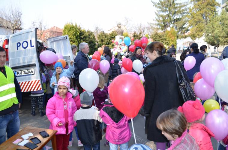 Élesben láthatták a kutyás üldözést a rendőrség napján