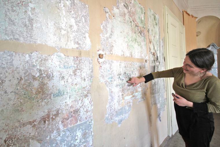 Restaurálják a Teleki Téka freskóját
