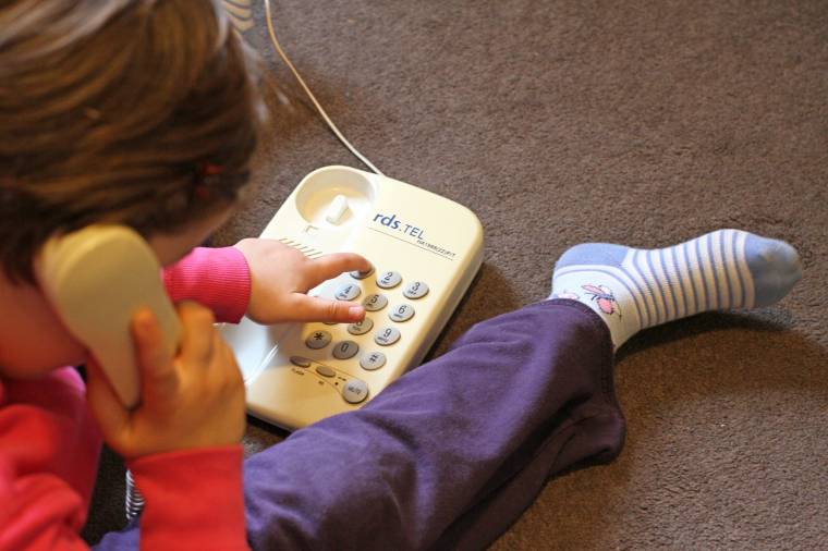 Információs központot hozna létre a Telefonos Szeretetszolgálat