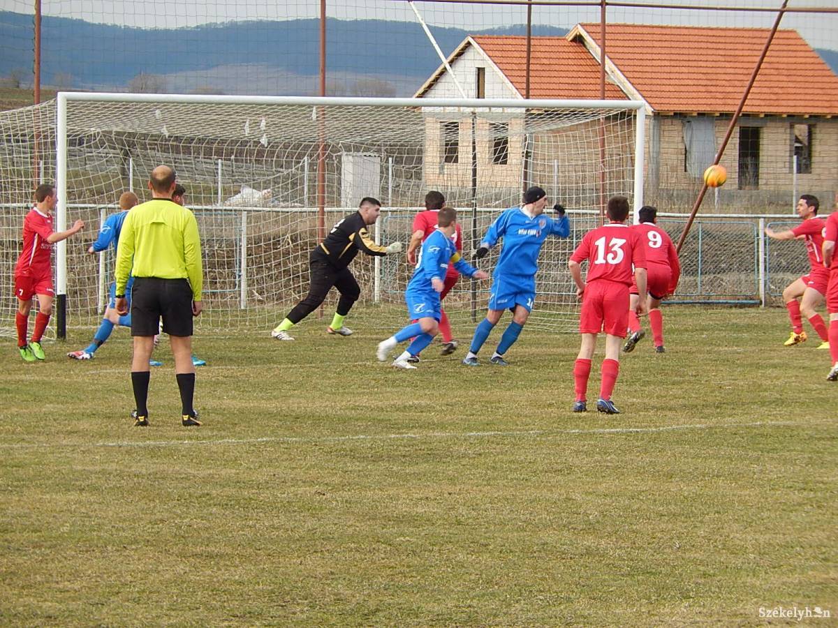 •  Fotó: Gligor Róbert László