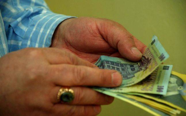 A valutát váltók által elkövetett csalásokra figyelmeztetnek