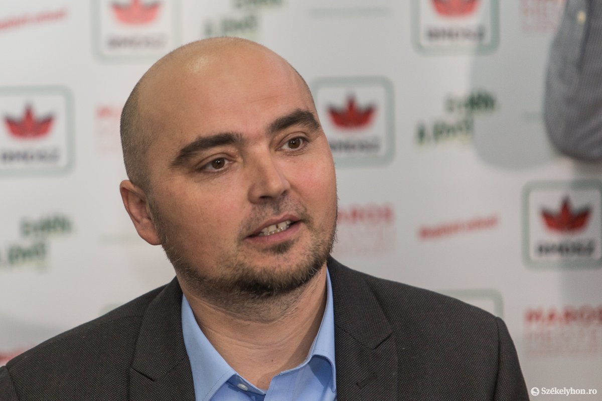 Novák Csaba Zoltán szenátor: félő, hogy a magyar gyermekeket román szaktanárok oktatnák &bullet;  Fotó: Boda L. Gergely
