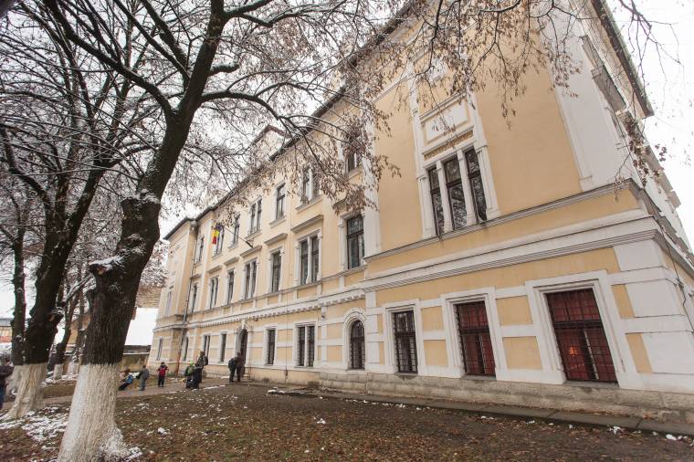 Vásárhelyi iskolaügy: gyűlnek a megfeleletlen kérdések