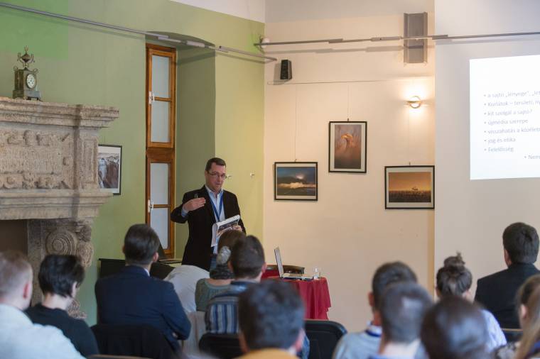 Fiatalok a közéletben