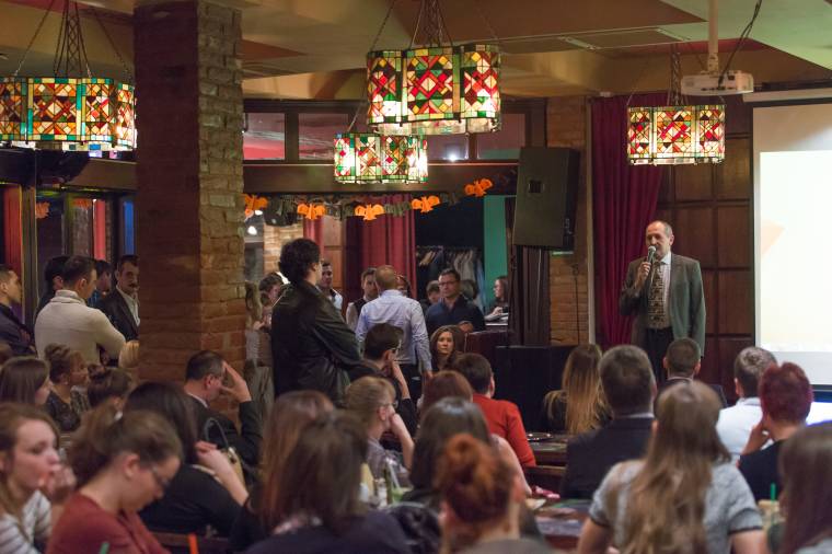 Szakmai lehetőségekről tájékoztatták a kórházigazgatók a pályakezdő orvosokat