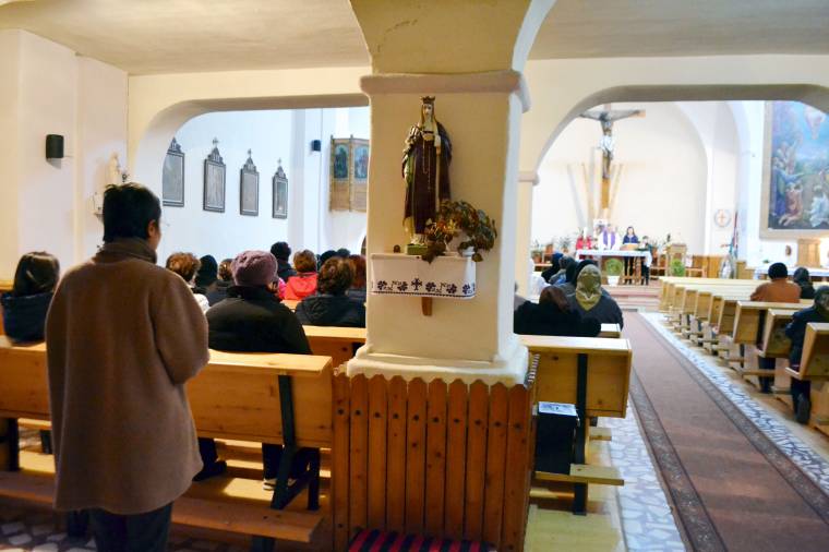 Szentmisére járni hajnalok hajnalán