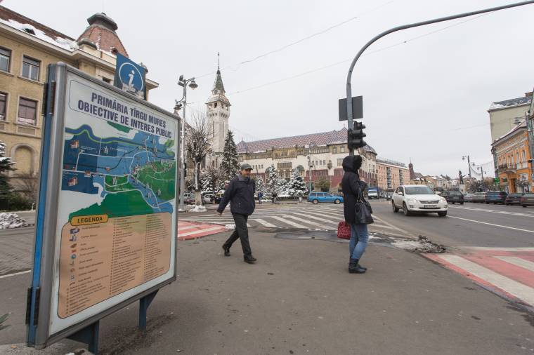 Világtalanokat igazítana el a térkép