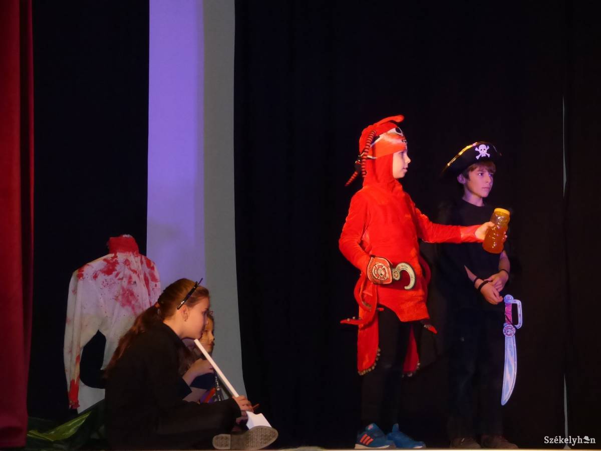 &bullet;  Fotó: Gligor Róbert László