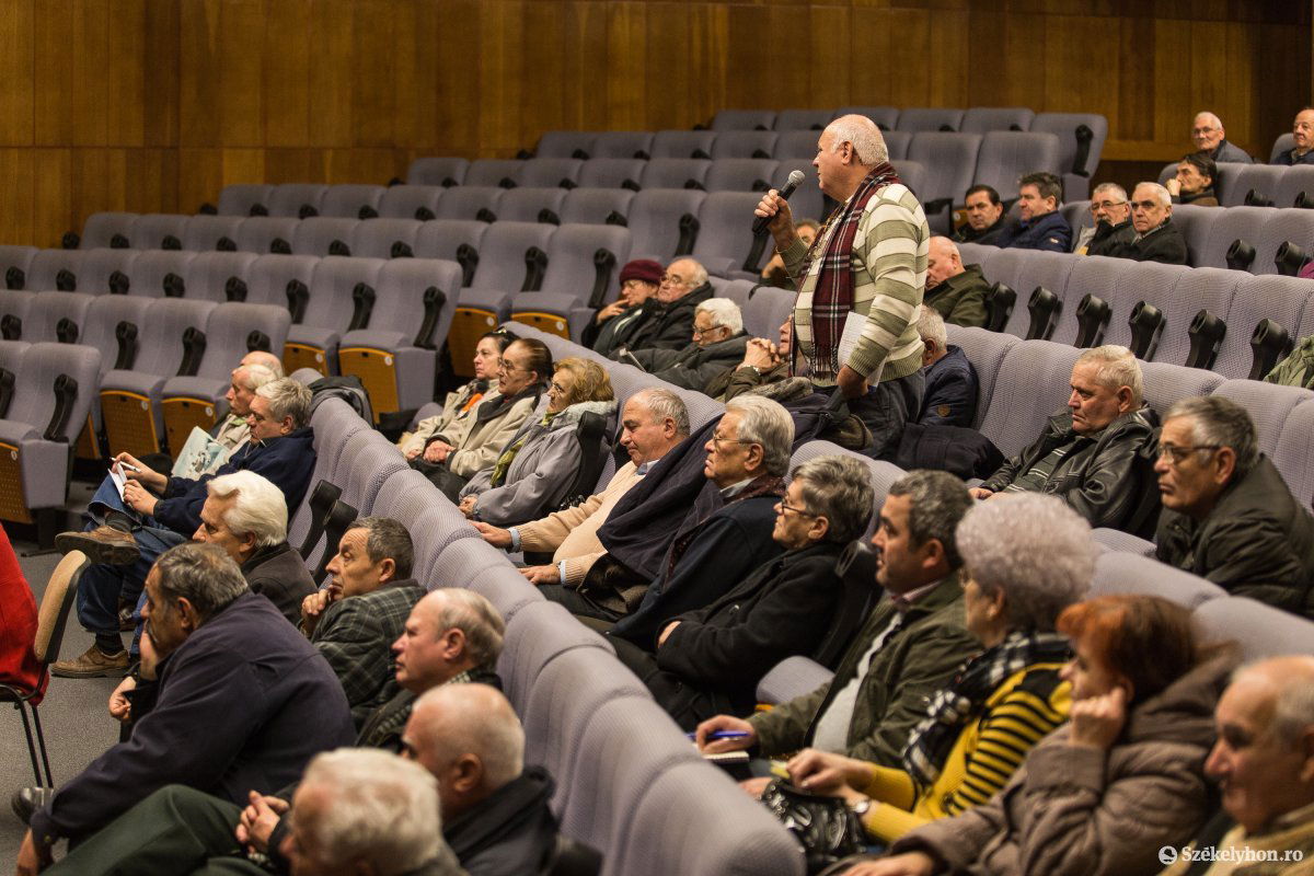 &bullet;  Fotó: Boda L. Gergely