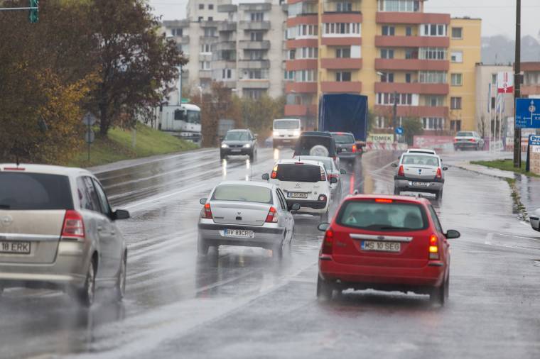 Megfojtják a használt autók a városokat