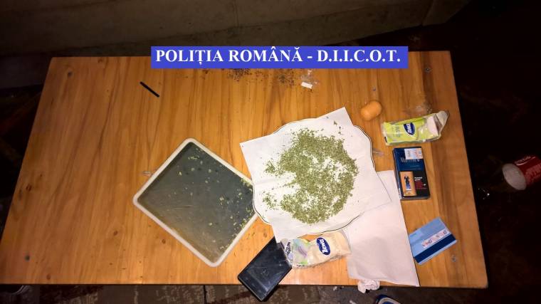 Drogkereskedő hálózatot számoltak fel