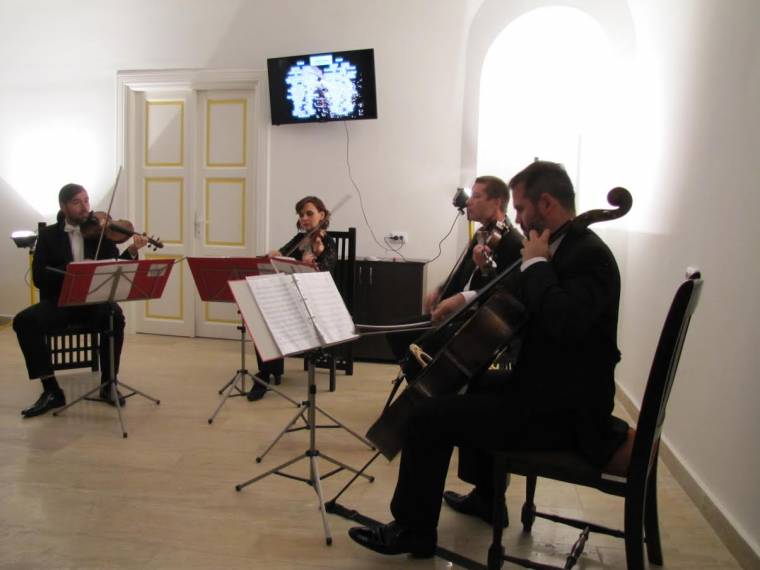 Jótékonysági koncert az atyhai templomért – az adakozás folytatódik