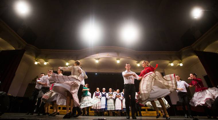 Közös gálaműsorral ért véget a 60. évforduló ünnepi sorozata