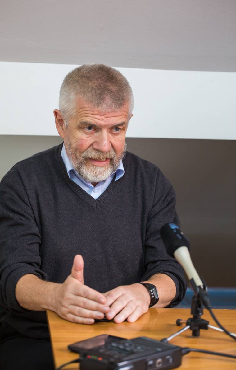 SZNT: bírálatot is kapott a szoros eredménnyel újraválasztott elnök