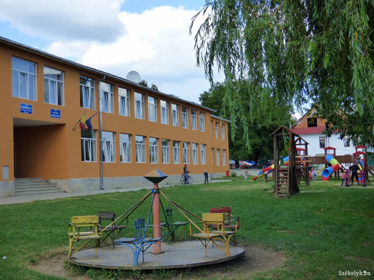 &bullet;  Fotó: Gligor Róbert László