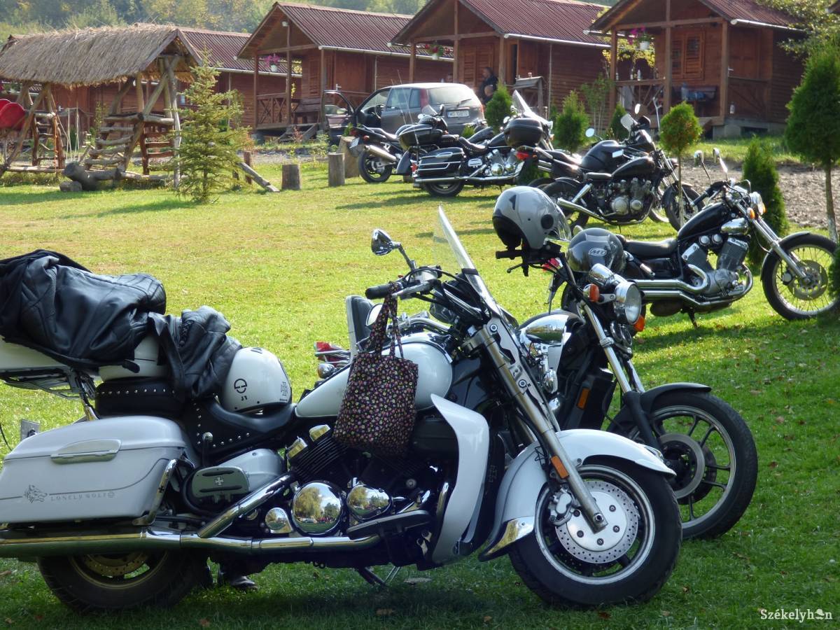 &bullet;  Fotó: Gligor Róbert László