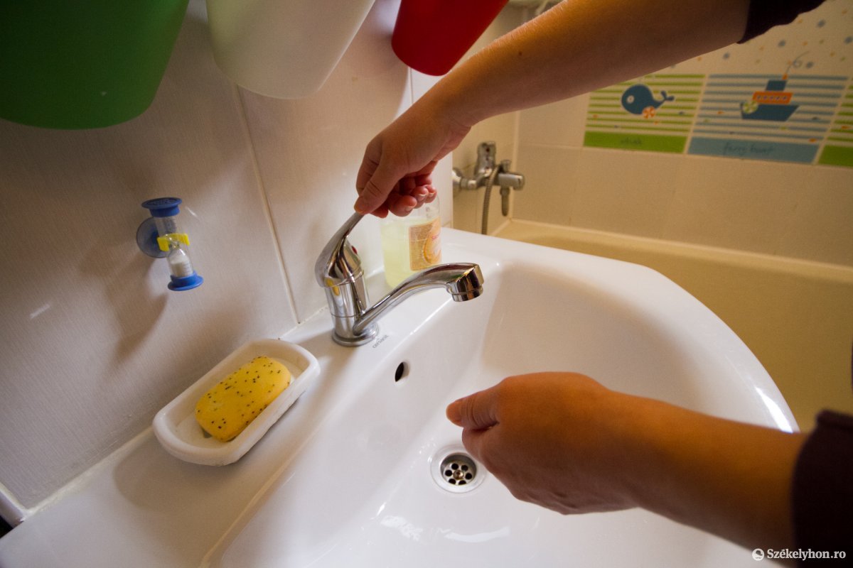 Amíg nem törlesztenek, nem lesz víz. Illusztráció &bullet;  Fotó: Boda L. Gergely