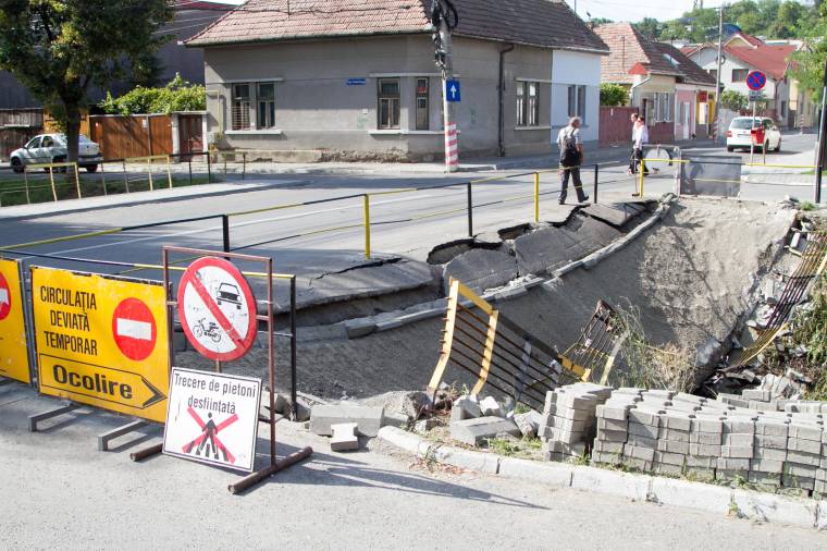 Lemondanak a takarításról – Vizsgálják a hídbalesetet