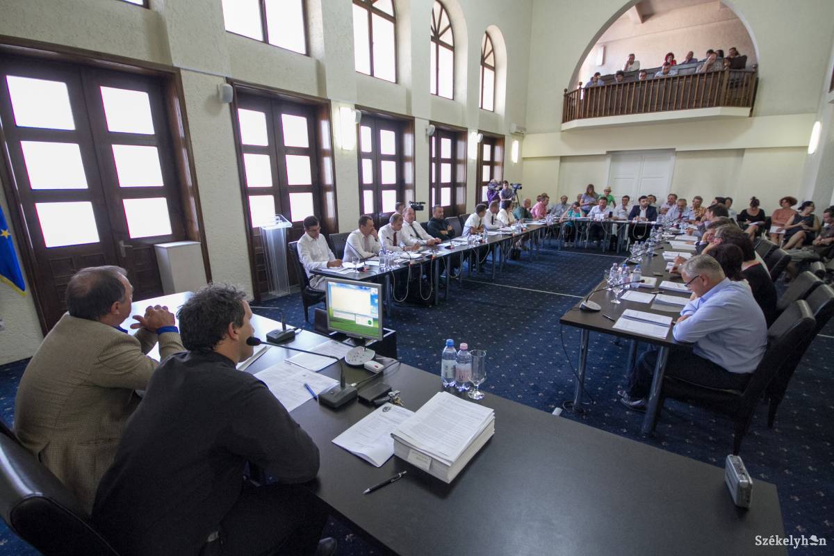 &bullet;  Fotó: Boda L. Gergely