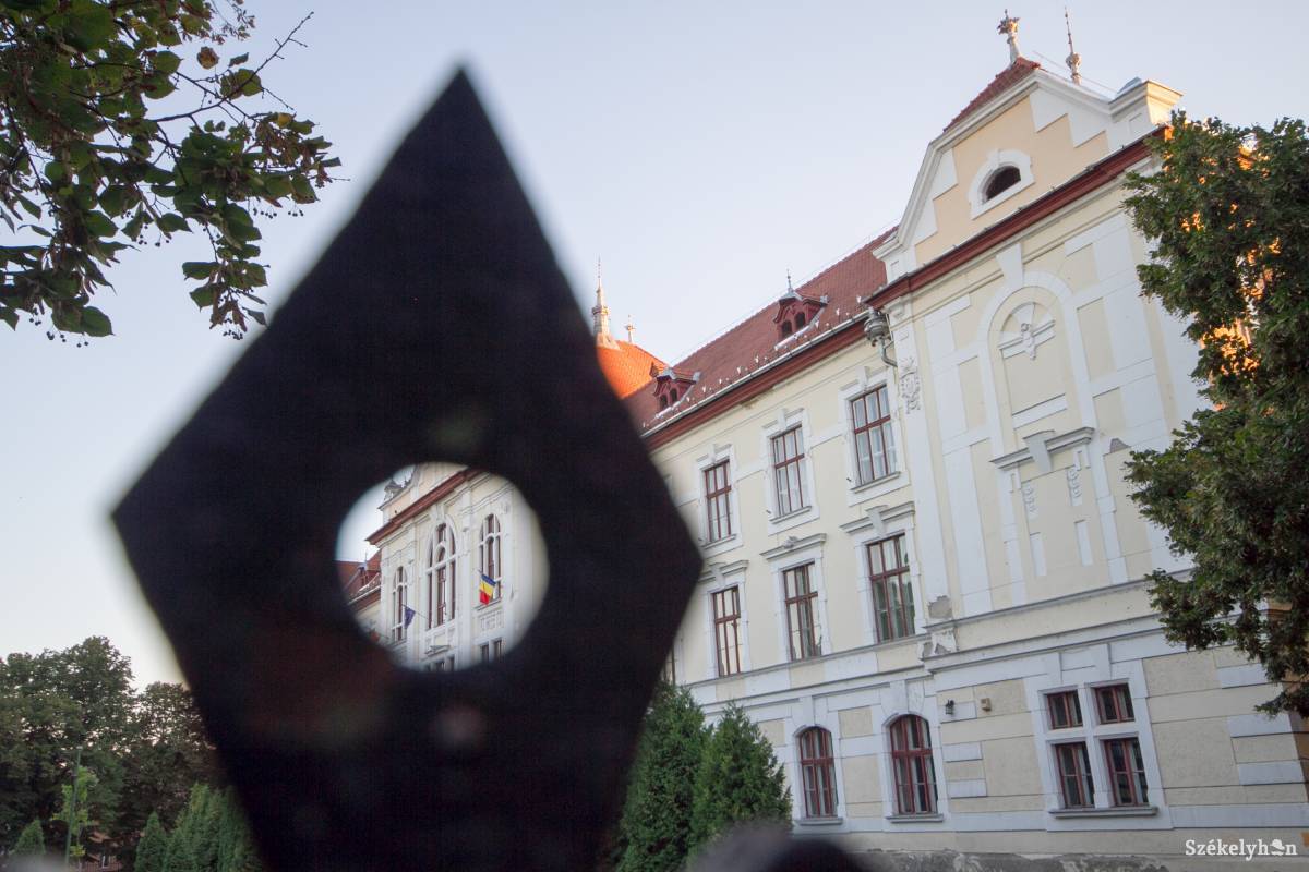 &bullet;  Fotó: Boda L. Gergely