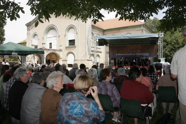 Család és nevelés fontosságáról a bonyhai Bethlen-kastélyban