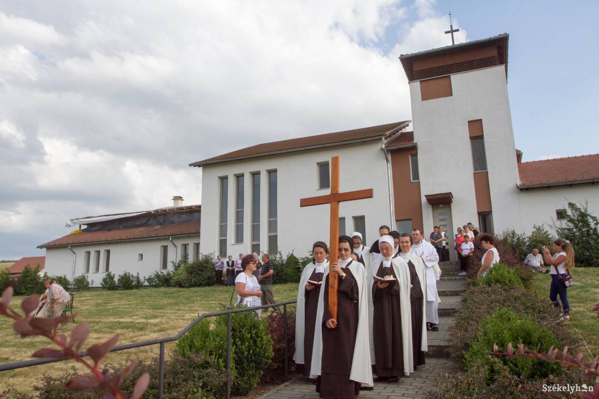 •  Fotó: Boda L. Gergely