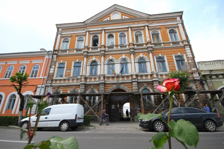 Pályáznának, de a hivatalnál nem írják alá a bérleti szerződést