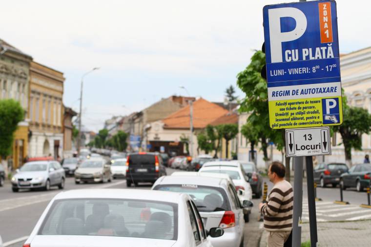 Csak a Víkendnél ingyenes a parkolás