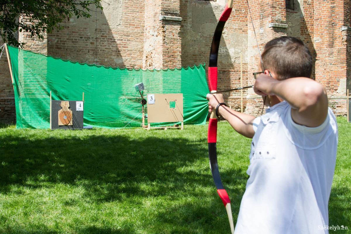 •  Fotó: Boda L. Gergely