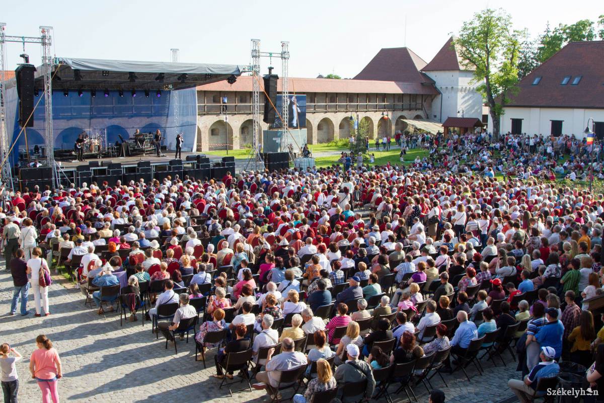 •  Fotó: Boda L. Gergely